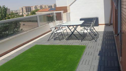 Espectacular Ático de 2 dormitorios con garaje y terraza privada de 30 m2 - Foto 3