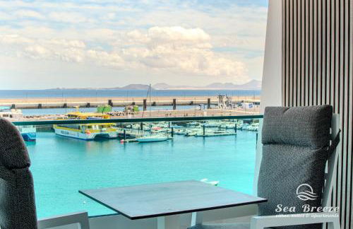 Sea Breeze Suites - Photo 23