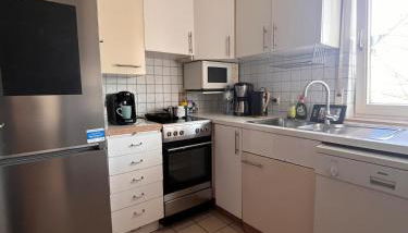 Cozy & Central 75 TV near Mercedes Museum, Stadium - Foto 3