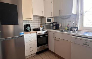 Cozy & Central 75 TV near Mercedes Museum, Stadium - Foto 3