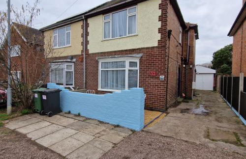 Bob's House quiet retreat with large shared garden - Foto 2