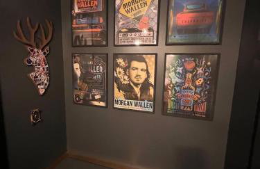 Muse- Morgan Wallen Speakeasy and Giant Balcony - Foto 30