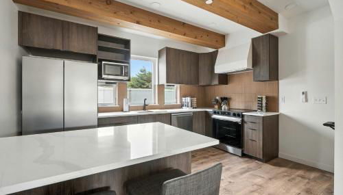 Kerns 6BR Gem - New Build Spanish Flair - Photo 3