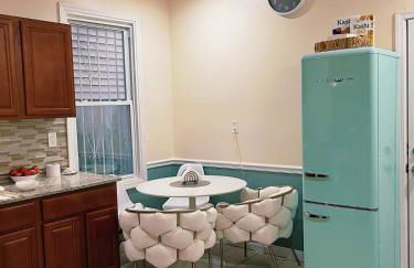 3 bdrm stay! Trippy King Suite by Dwtwn Nwk - Foto 45