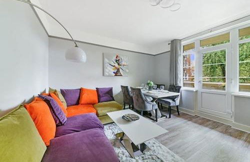 Tower Bridge St Katherines Docks 2 Bedroom Appartment - Photo 1