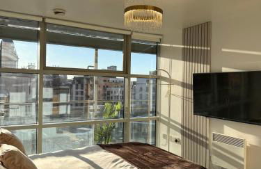 Lux 2-Bed City Centre Apartment Sleeps 6 Free Parking Balcony Near Leeds Station & Millennium Square view - Foto 25