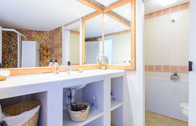 Eurhostal - Seaview - Photo 13