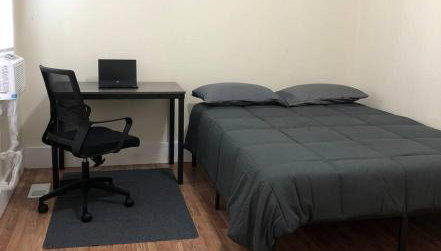 Spacious and private apartment with 3 bedrooms and 1 bathroom near Newark International Airport EWR and New York City, MetLife Stadium FIFA World Cup 20 minutes away - Foto 4