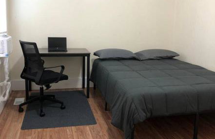 Spacious and private apartment with 3 bedrooms and 1 bathroom near Newark International Airport EWR and New York City, MetLife Stadium FIFA World Cup 20 minutes away - Foto 4