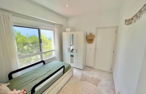 Preciosa Villa rodeada de pinos con vistas al mar - ServHouse - Photo 14