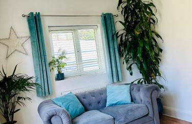 Woodingdean Contractor Pad - FREE Car & Van Parking - Foto 57