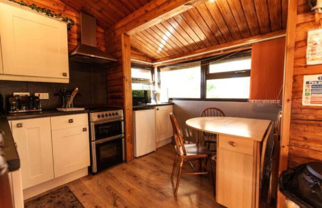 Cozy Mountain 2 Bed Log Cabin - Foto 6