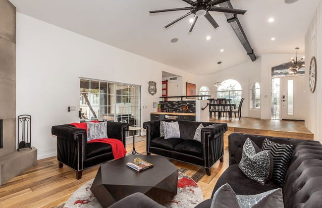 Sunburst Estate Htd Pool Putt Grn Sleeps 14 - Foto 10