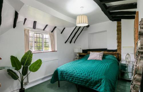 Beautiful 5-Bedroom Home with Cinema & Games Room - Foto 9