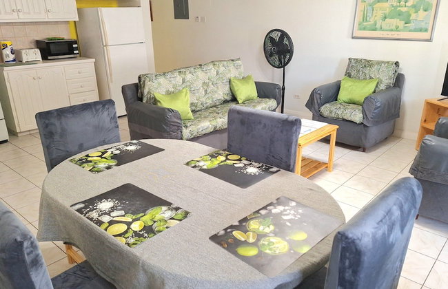 Cumber's Tropical Apartments - Foto 44