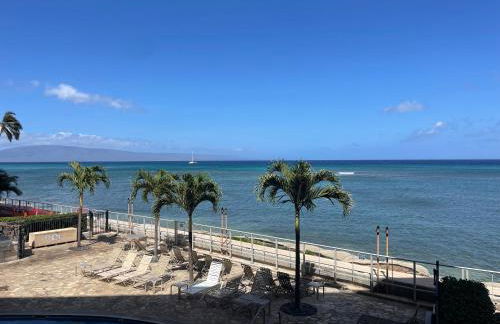 Whale Watching from the Lanai - Oceanfront Condo in West Maui - Foto 14