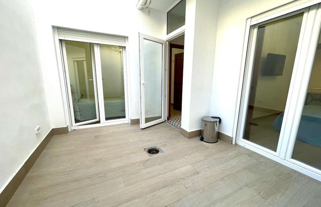 Los Angeles With 3 Bedrooms and 3 Bathrooms - Photo 18