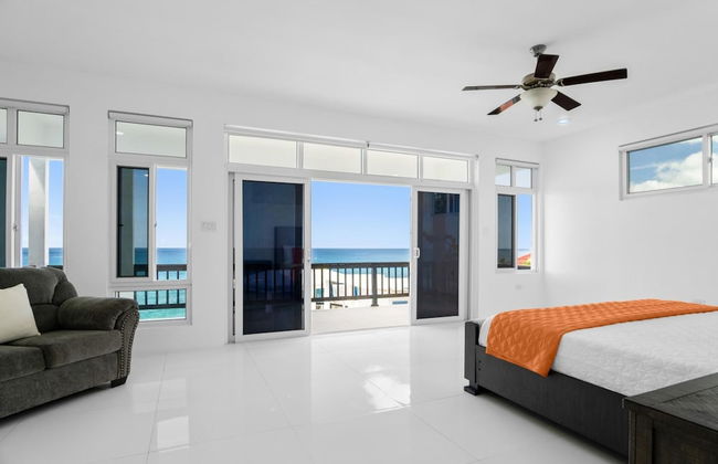 The W Villa 5 B R Oceanfront w Staff - Photo 60