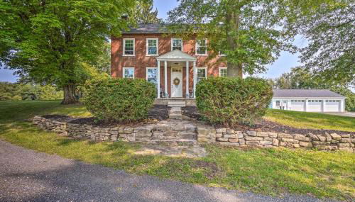 Upscale Country Home with Fire Pit in Taneytown! - Foto 2