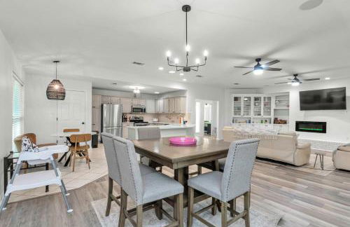 Boat House - Steps to Boat Ramp, Grill & 1 Mile to Beach - Foto 5