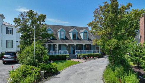 Spacious home with private pool, dock access, and scenic views - Foto 4