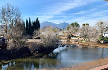 Stunning 3,400 sq ft Lake House w Boat Dock, Sauna, Steam Shower, and More - Foto 54