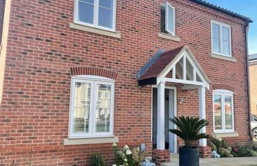 Stunning! Beautiful contemporary property in Holt, Norfolk - Photo 28