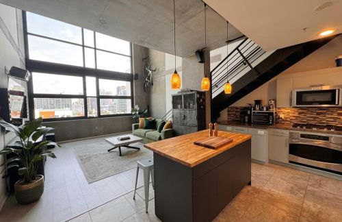 Penthouse Industrial Loft & Parking Little Italy - Foto 18