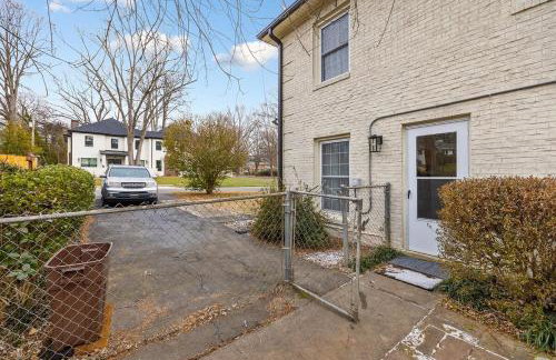 New! Special Intro Rate! Walkable, Fenced-In Yard - Foto 8