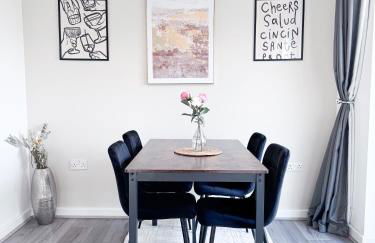 Lokfu Garden By Furnished Accommodation 3 Bedroom House Free Parking Perfect For Contractors and Families - Foto 22