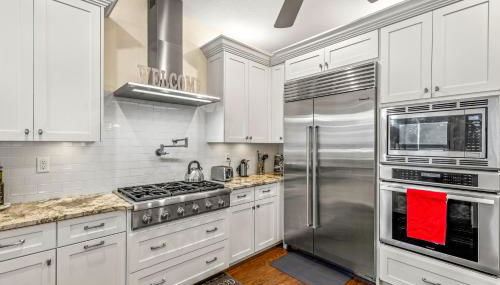 Quiet and Cozy 3 beds 3 baths in Spring Hill with heated Pool and Hot Tub - Foto 5