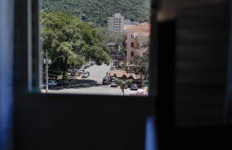 Apartamento 222 Pé na Praça 1 vaga Garagem 6 hóspedes - Foto 8