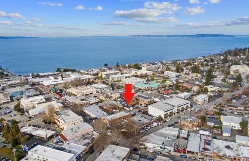 Downtown location Near the Beach Dog Friendly - Photo 59