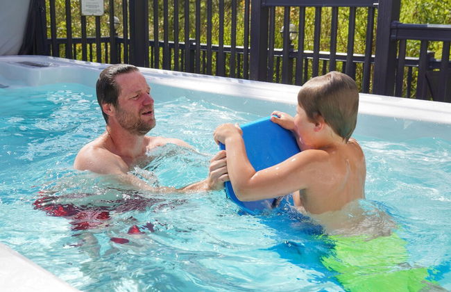 Kids Fun Farm Themed Bedroom in Cosy Cob Cottage - Foto 7