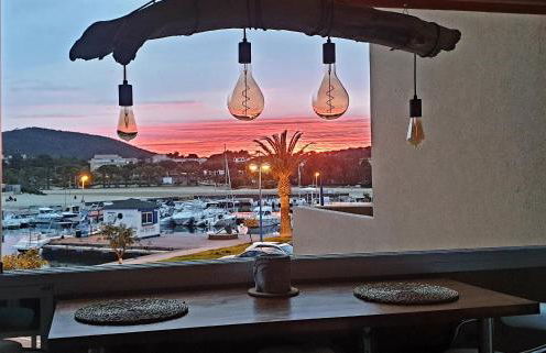 FACE MER ENTRE PLAGE ET MARINA - Foto 2