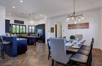 Movie Theater, Game Room, Pool, Hot Tub, & Views Villa Toscana by Avantstay - Foto 20