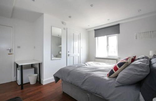 Large Modern Spacious House 6 Bedrooms 5 Bathrooms - Foto 43