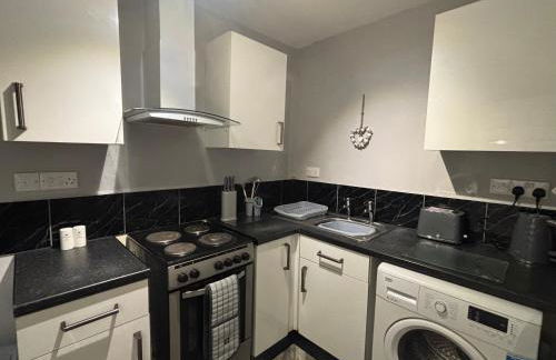 Jolly Jupiter at The Moon - Photo 15