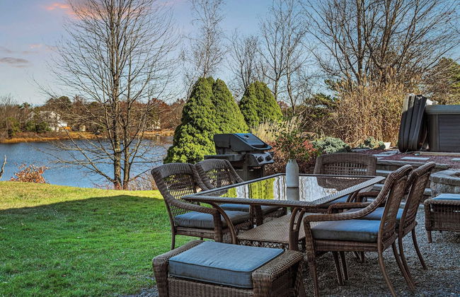 Laker's Pointe by Avantstay Lakefront Private Peninsula Hot Tub, Game Room - Foto 54