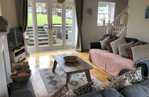 Jasmine Cottage, sleeps 5 near Elie, with garden - Foto 3