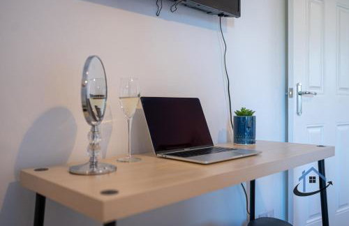 Franklin House 2 bed, king bed, parkingx2, workspace, wi-fi, corporates - Foto 24