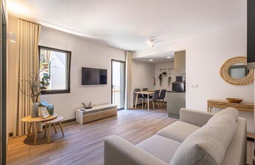 Fort Bay Suite Apartments - Photo 19