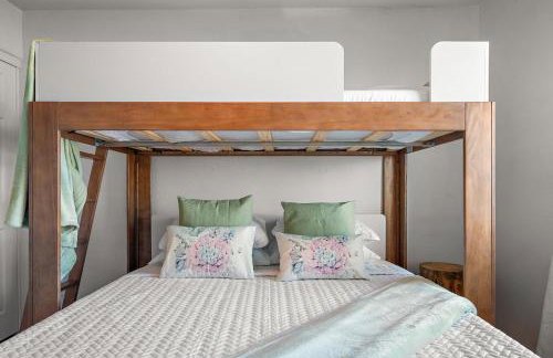 The Gem Getaway Pool Gameroom Gym by Relaxtay - Foto 42