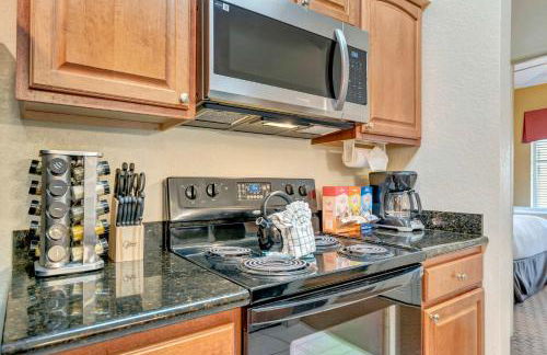 2BR Fireworks View with Pool & Spa 5 Minutes to Disney - Foto 77