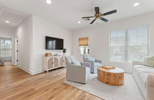 New Champion Cottage - 2BR Retreat Near Sportsplex - Foto 13