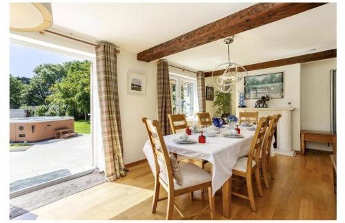 Sleeps10/18-parking-garden-pool-hottub-balcony - Foto 43