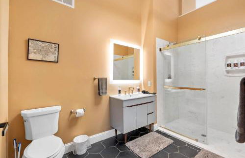 KING Sleep10 5Bed 4BR 2BA Swepson ICON - Foto 58