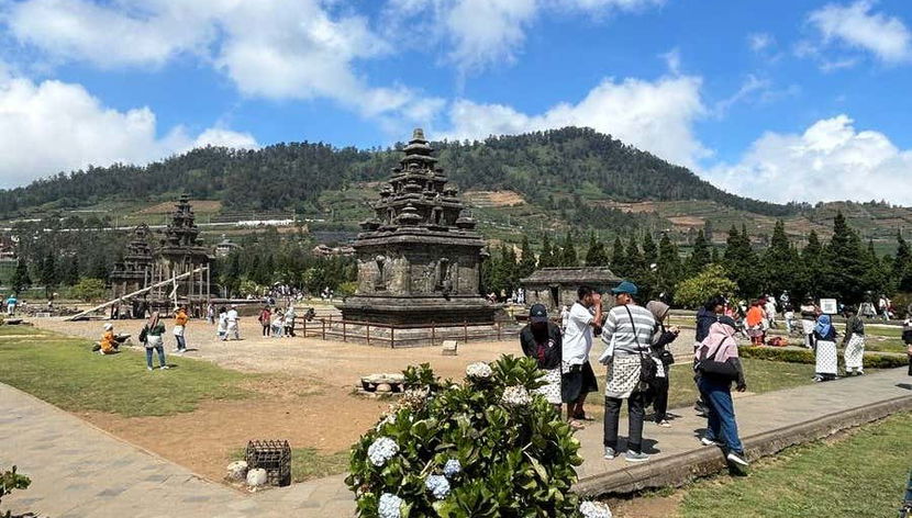 Touring the Arjuna Temple
