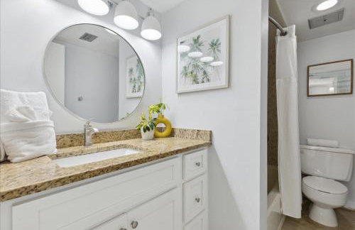 Chateau by the Sea - Cocoa Beach Oceanfront Pet-Friendly Condos with Rooftop Deck & Heated Pool - Photo 15