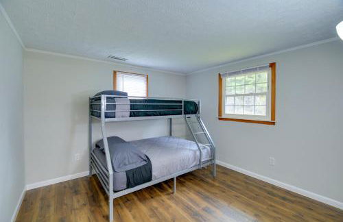 Bluefield Home with Covered Deck - Near Parks! - Foto 15